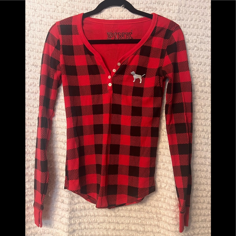 Victoria’s Secret PINK Long Sleeve